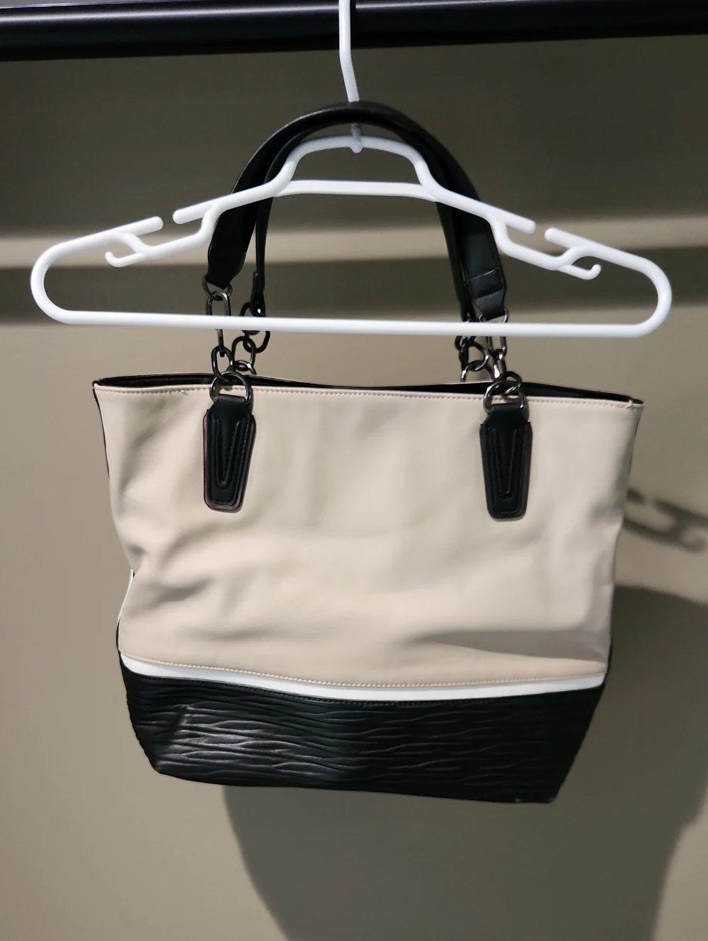 Simply Vera Vera Wang sophisticated beige
